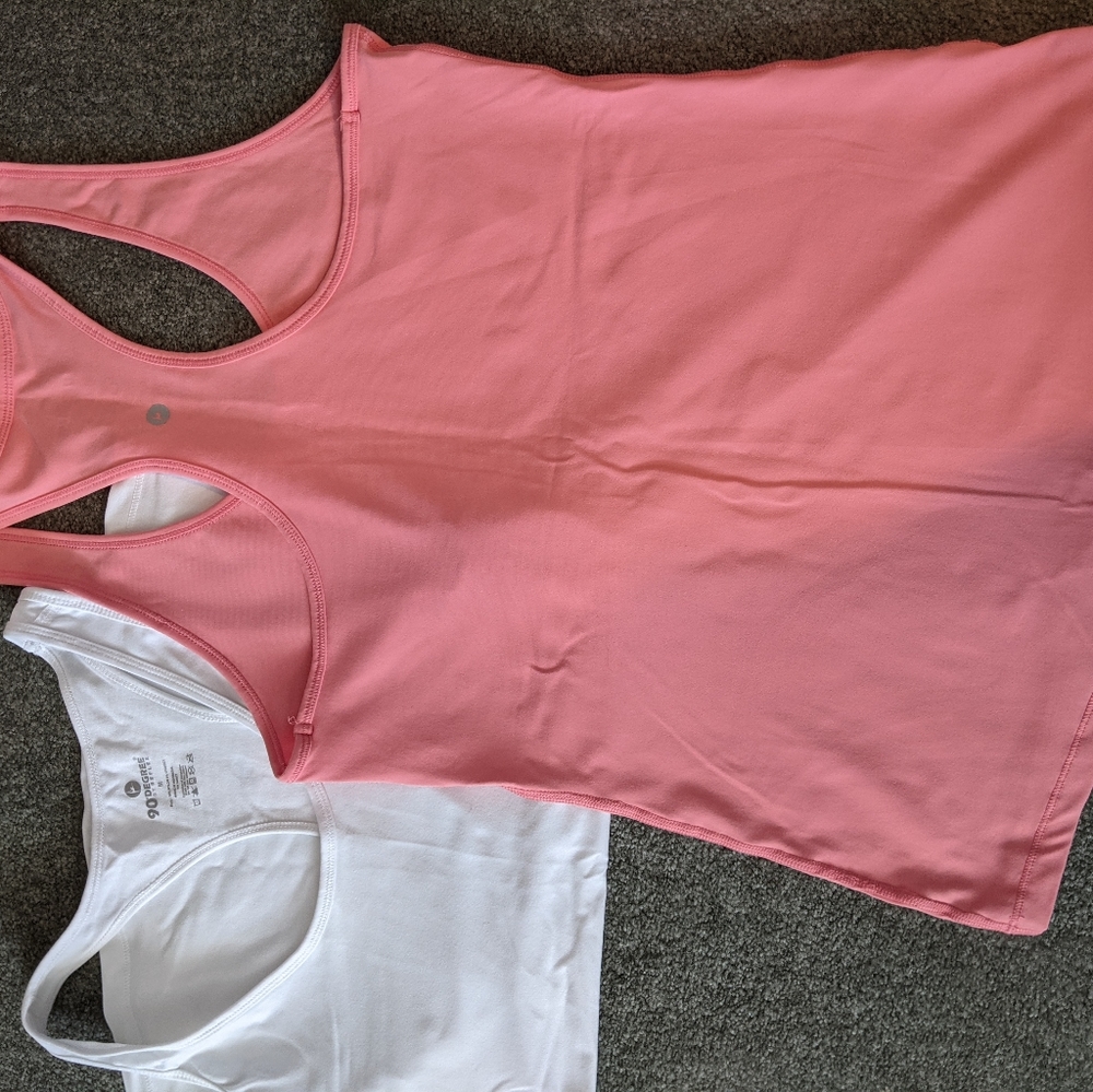 Two 90 degree tanks-NWOT
